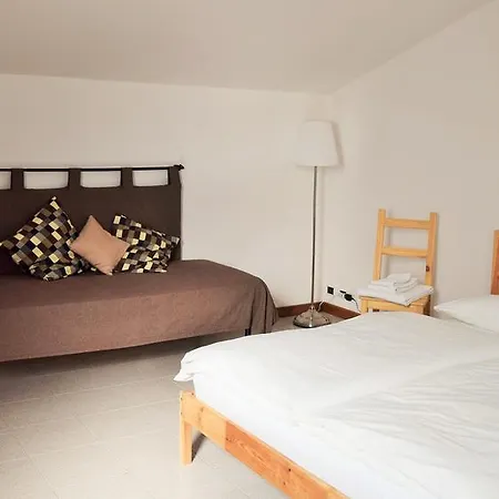 Casa Claudia Bed & Breakfast *
